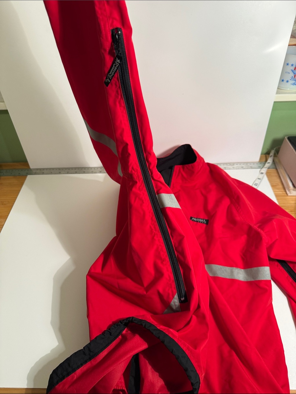Running Room, Red Men's Windbreaker Running Jacket w/ Visibility Stripes - Picture 7 of 9